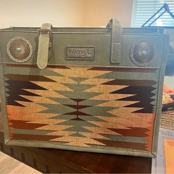 💕Wrangler Western Aztec Shoulder Bag NWT💕 - Picture 8 of 8